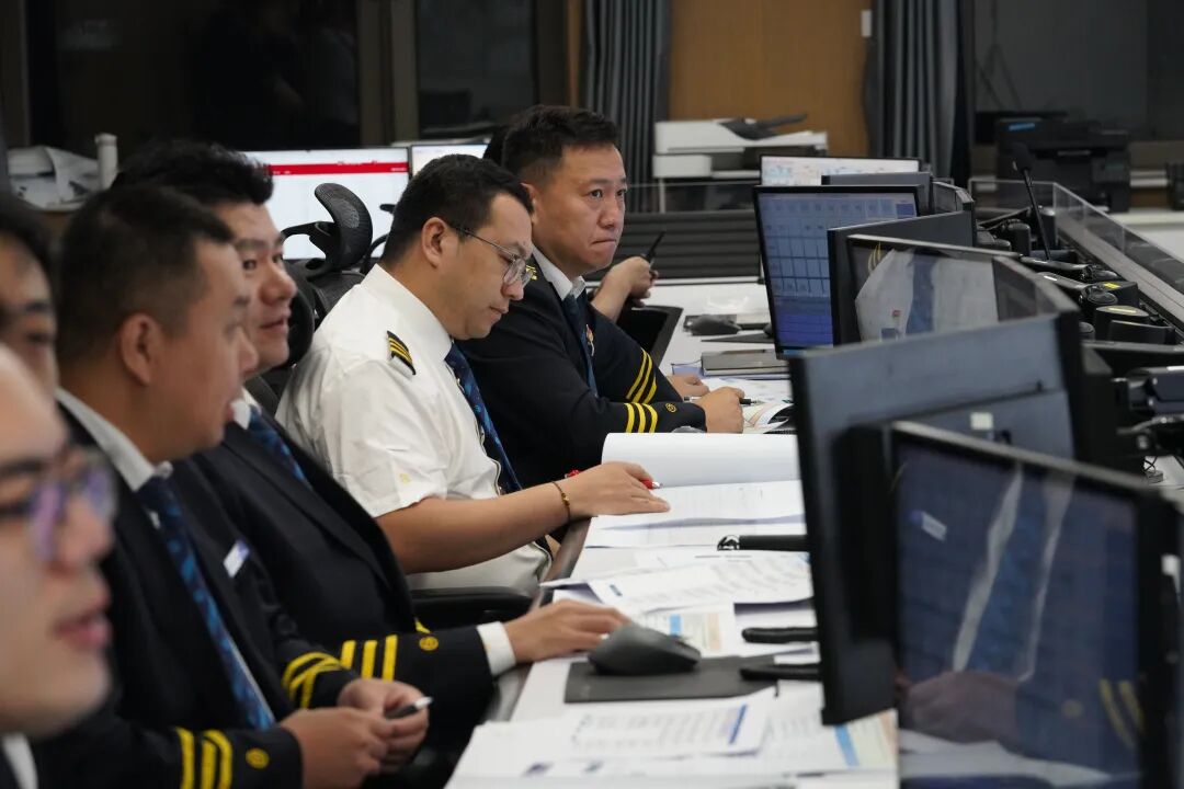 地铁公司丨揭秘阅兵“地铁专列”：精确到秒！143趟车快速接送2万人
