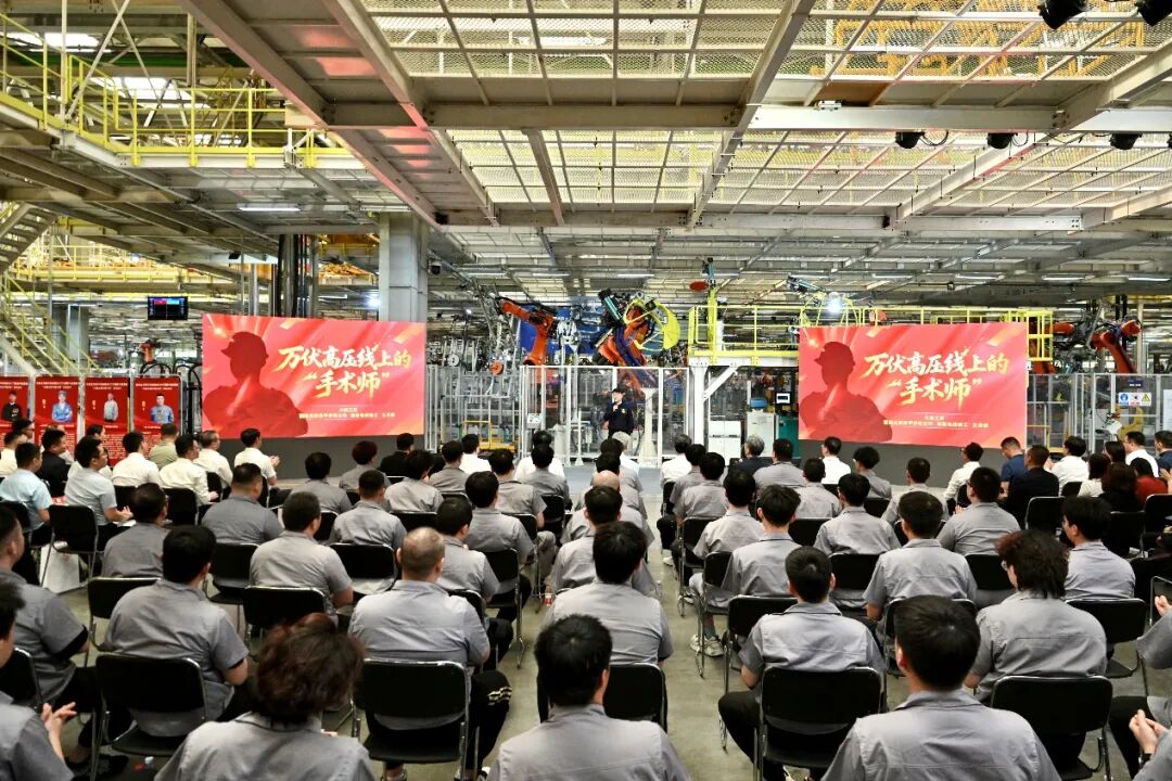 北汽集团丨“大国工匠车间开讲”走进北汽：身边人讲身边事 人人皆可成才