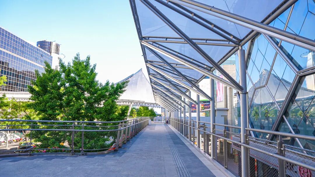 城建集团丨连廊串起空中商业步行街！