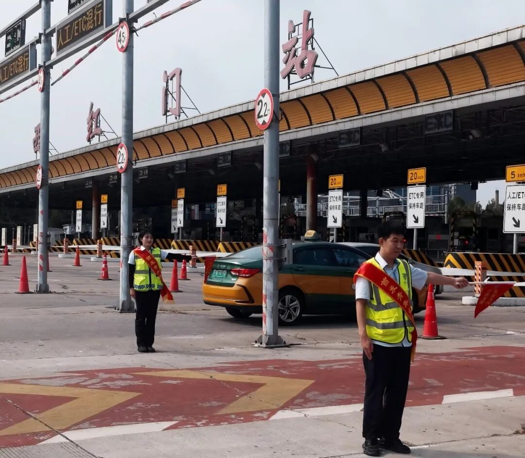 你载盼赴团圆，我守路护平安——那些藏在路上的首发小圆满